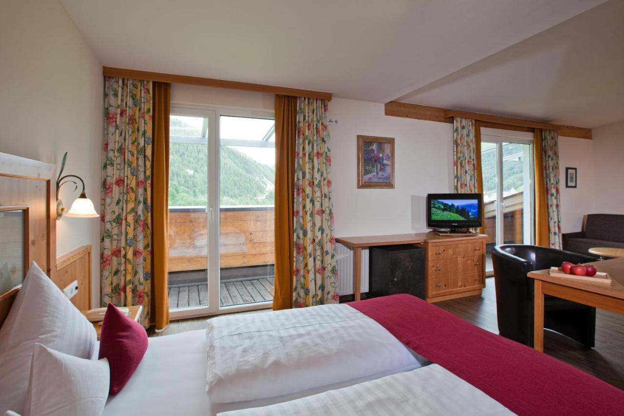 Hotel Truyenhof Ried im Oberinntal Bagian luar foto