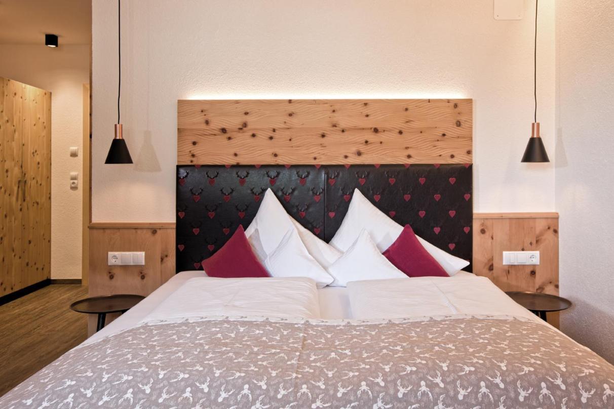 Hotel Truyenhof Ried im Oberinntal Bagian luar foto