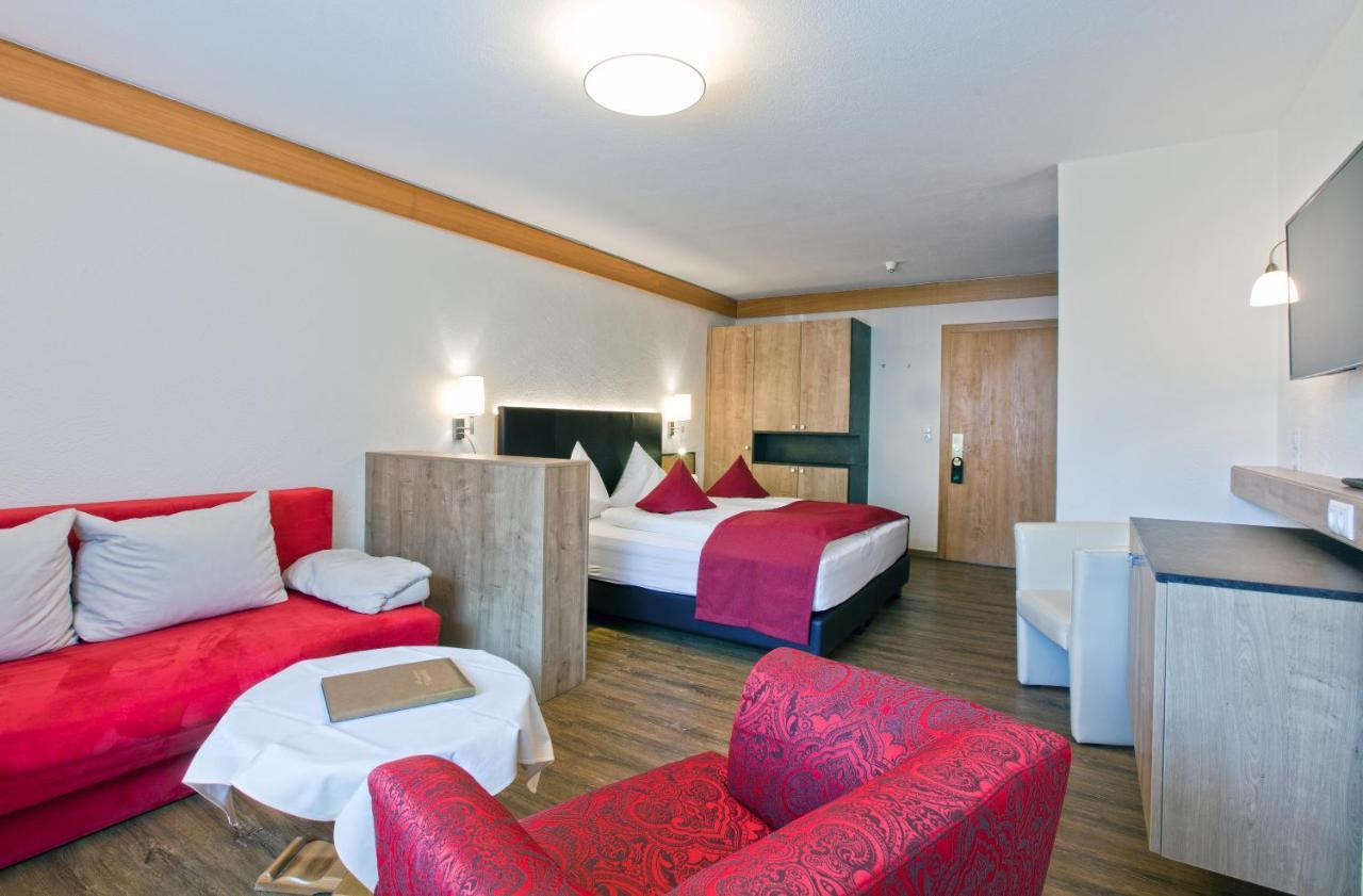 Hotel Truyenhof Ried im Oberinntal Bagian luar foto