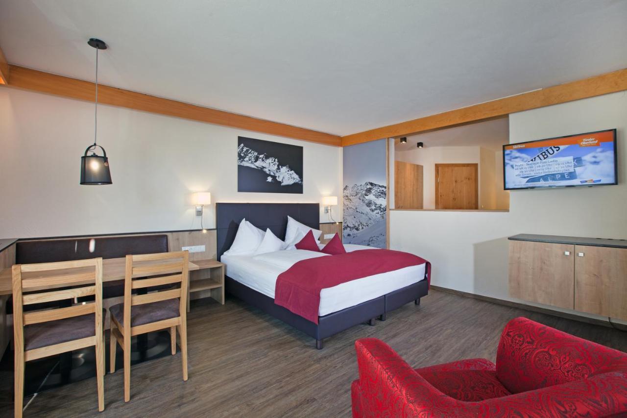 Hotel Truyenhof Ried im Oberinntal Bagian luar foto